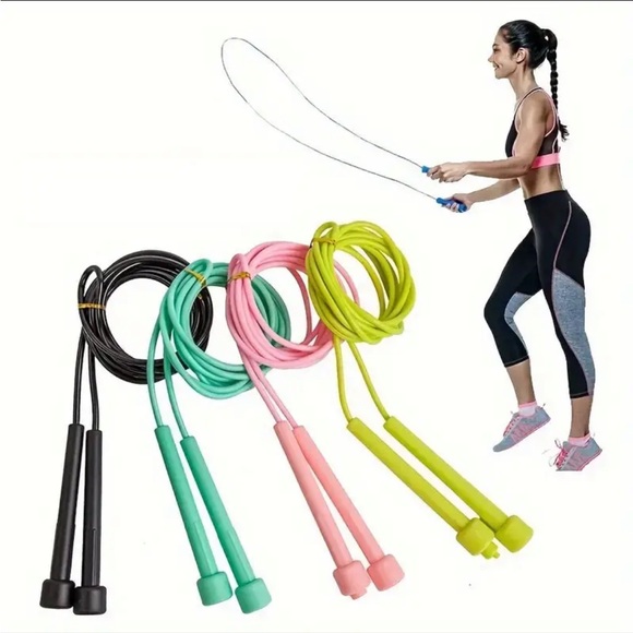 Exercise & Fitness Speed Skipping Rope - Non-Slip Grip - Picture 4 of 5